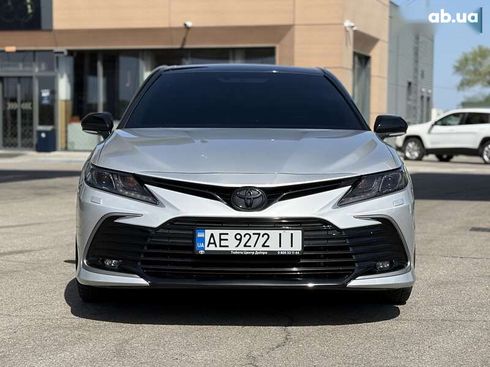 Toyota Camry 2022 - фото 14