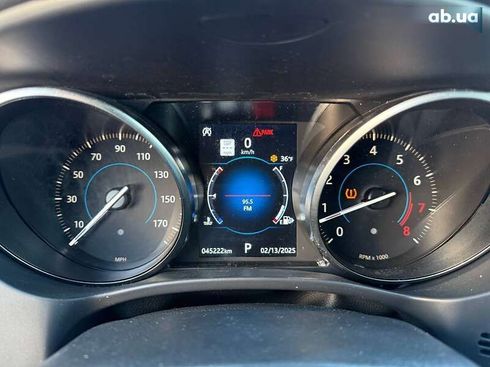 Jaguar F-Pace 2019 - фото 8