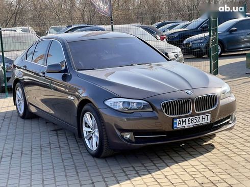 BMW 5 серия 2010 - фото 6