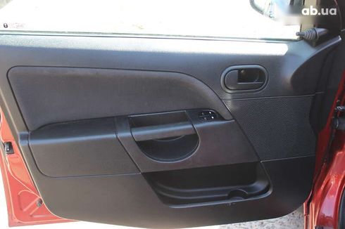 Ford Fiesta 2006 - фото 13