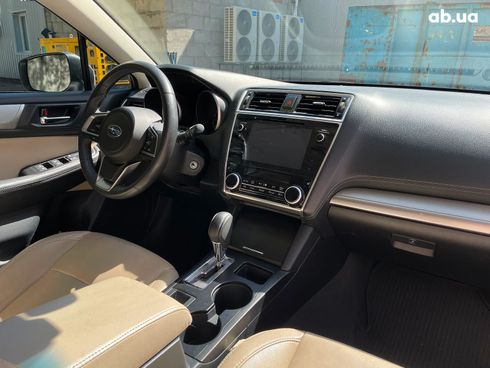 Subaru Outback 2018 белый - фото 27