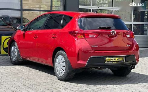 Toyota Auris 2013 - фото 4