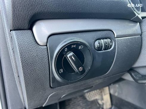 Volkswagen Golf 2012 белый - фото 18