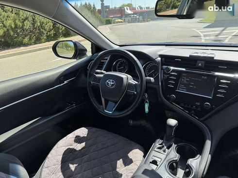 Toyota Camry 2020 - фото 26
