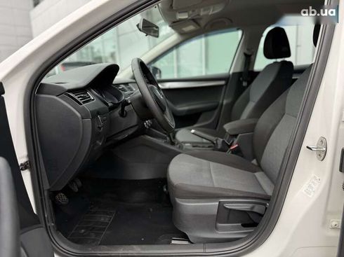 Skoda Octavia 2016 - фото 16