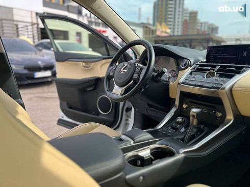 Lexus NX 2020 - фото 27