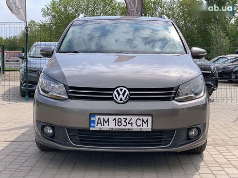 Volkswagen Touran 2011 - фото 4