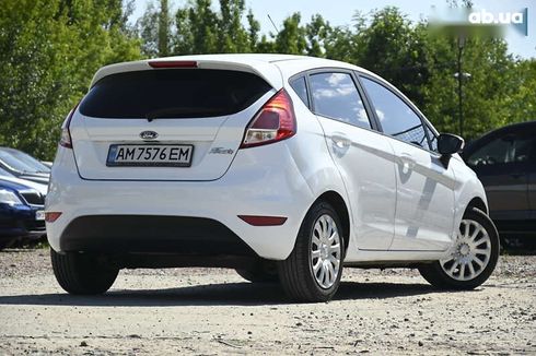 Ford Fiesta 2017 - фото 15