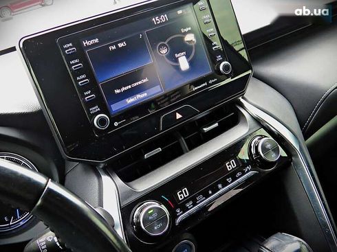 Toyota Venza 2021 - фото 12