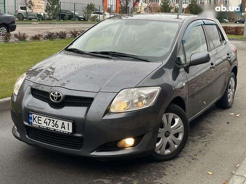 Toyota Auris 2008 - фото 3