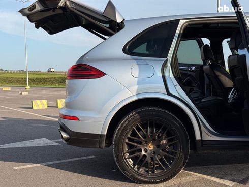 Porsche Cayenne 2016 серый - фото 30