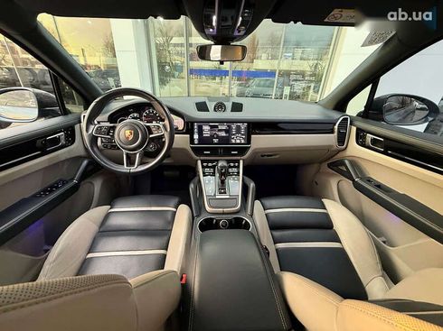 Porsche Cayenne 2019 - фото 30