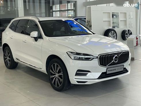 Volvo XC60 2019 - фото 13