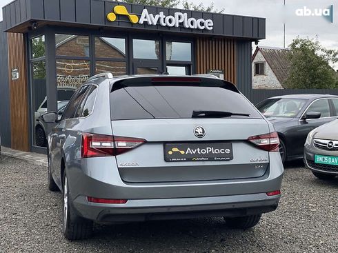 Skoda Superb 2016 - фото 21