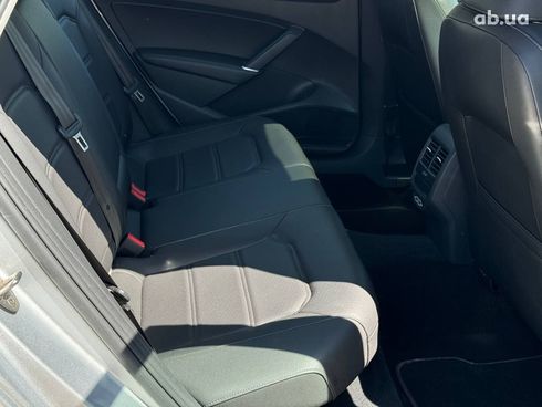 Volkswagen Passat 2021 серый - фото 31