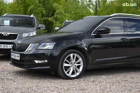 Skoda Octavia 2019 - фото 7