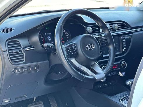 Kia Rio 2018 - фото 12