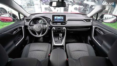 Toyota RAV4 2019 - фото 8