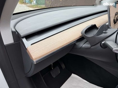 Tesla Model Y 2022 - фото 21