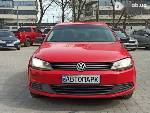 Volkswagen Jetta 2011 - фото 4