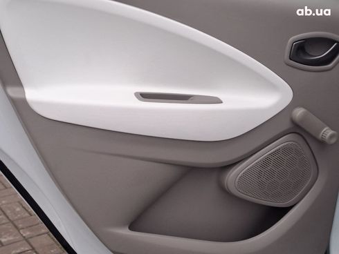 Renault Zoe 2019 белый - фото 17