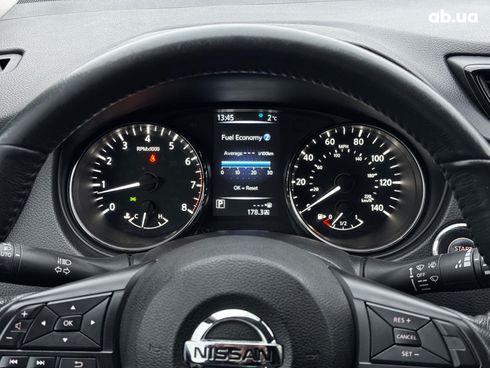 Nissan Rogue 2017 серый - фото 17