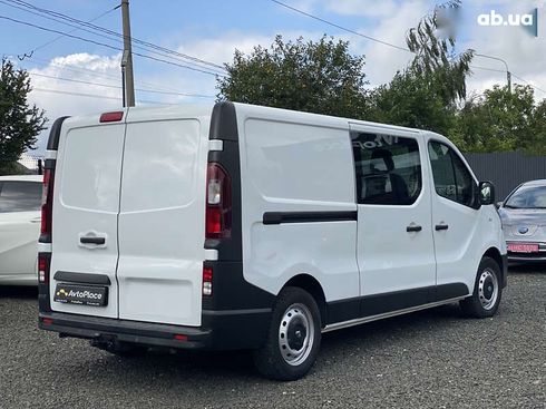 Renault Trafic 2016 - фото 16