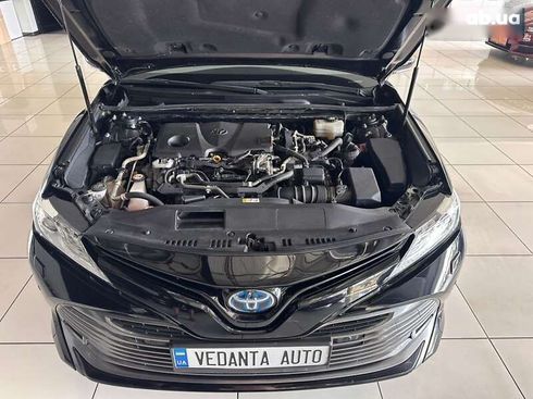 Toyota Camry 2020 - фото 10