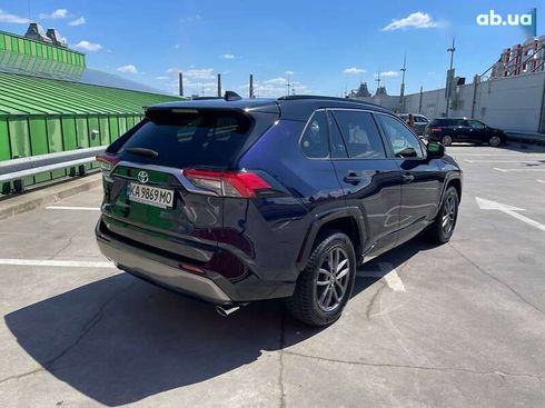 Toyota RAV4 2020 - фото 5