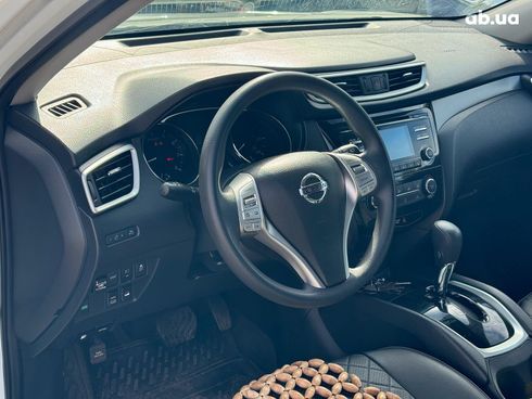 Nissan Rogue 2015 белый - фото 16
