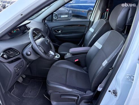 Renault Scenic 2012 белый - фото 22