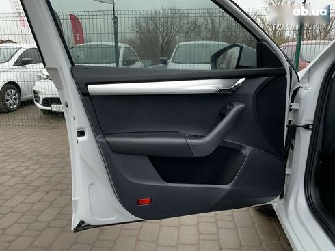Skoda Octavia 2019 - фото 23
