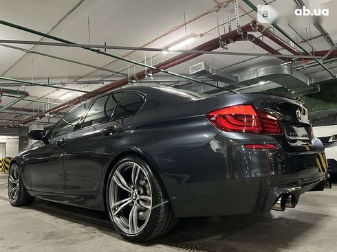 BMW M5 2012 - фото 12