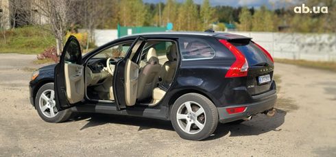 Volvo XC60 2011 черный - фото 13