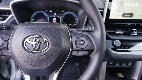 Toyota Corolla Cross 2022 - фото 18