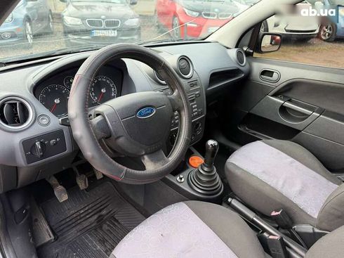 Ford Fiesta 2007 - фото 12