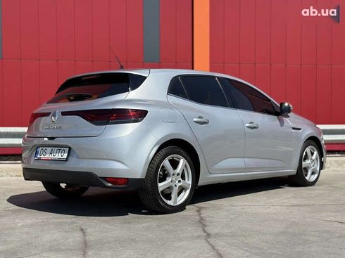 Renault Megane 2020 - фото 14