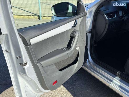 Skoda Octavia 2016 - фото 12