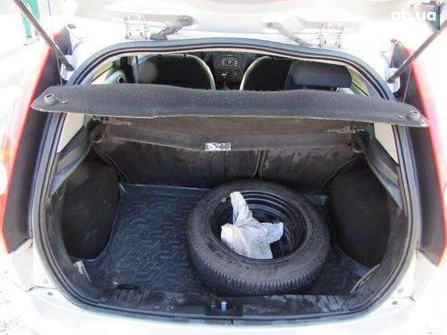 Ford Fiesta 2008 - фото 13