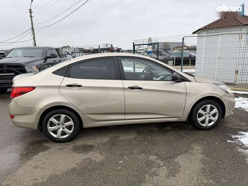 Hyundai Accent 2013 - фото 11