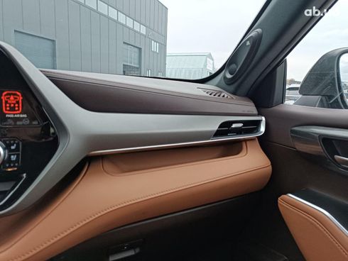 Toyota Highlander 2021 коричневый - фото 31