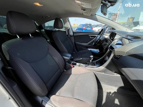 Hyundai Elantra 2013 серый - фото 38