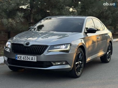 Skoda Superb 2018 - фото 24