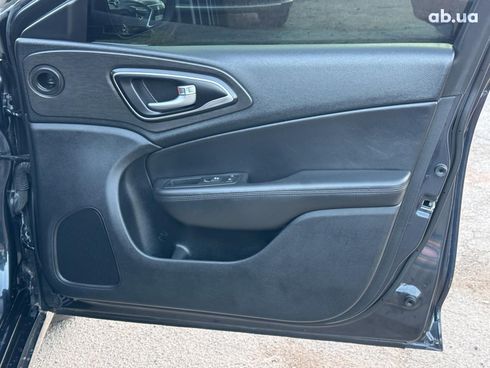 Chrysler 200 2016 серый - фото 24