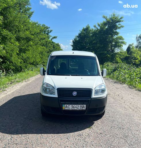 Fiat Doblo 2010 белый - фото 6