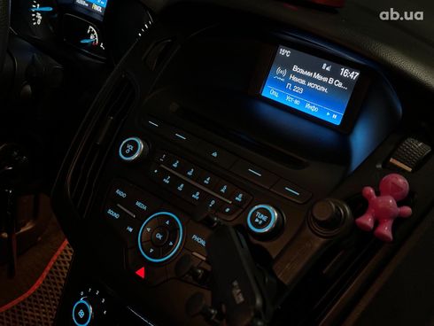 Ford Focus 2015 красный - фото 21