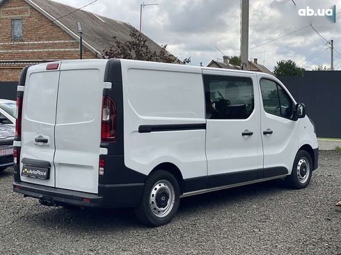 Renault Trafic 2016 - фото 18