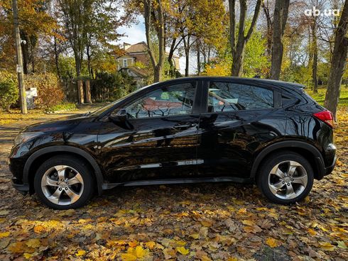 Honda HR-V 2018 черный - фото 20