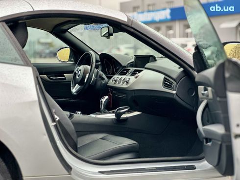 BMW Z4 2012 - фото 10