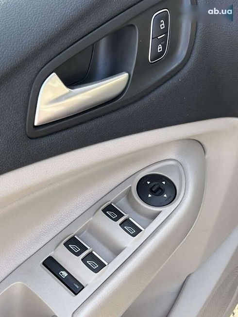 Ford Escape 2018 - фото 27